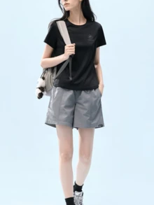 CAMEL CROWN 女款戶外快乾短袖T恤，夏季寬鬆透氣圓領休閒運動套頭衫 - 幻影黑 - 查看 3