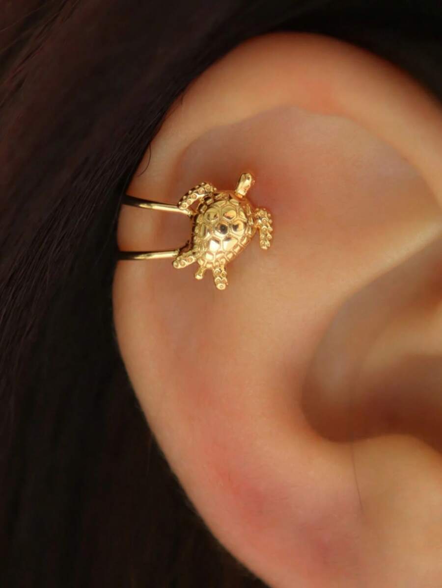 1pc Minimalist Turtle Decor Clip-On Copper Earrings, Suitable For Women To Wear In Summer, Beach, Daily And Party - Gold - View 1