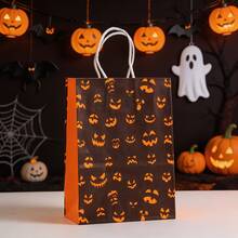 12 piezas Bolsas de regalo de papel kraft de Halloween con asas blancas, patrones de cara de calabaza, murciélago, fantasma, telaraña, bolsas de regalo de Halloween naranja y negro, adecuadas para la actividad "Truco o " de los niños, fiesta de aula, bolsas de papel con asa de cuerda con estampado de cara de calabaza y murciélago fantasma, bolsas de regalo pequeñas con forma de linterna, bolsas de regalo pequeñas de Halloween con fantasma, murciélago y araña, bolsas de regalo pequeñas para fiesta de aula de niños, bolsas de regalo de vacaciones naranja y negro - Ver 4