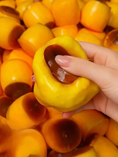 1pc Caramel Pudding Squishy Toy, Non-Rebound Moldable Sticky Silicone Squeeze Stress Relief Ball, Gel Filled Realistic Dessert Shaped Toy, Suitable For Children, Teenagers, Adults, Office Stress Relief, Party Favors, Gift Bag Fillers, Birthday Gifts