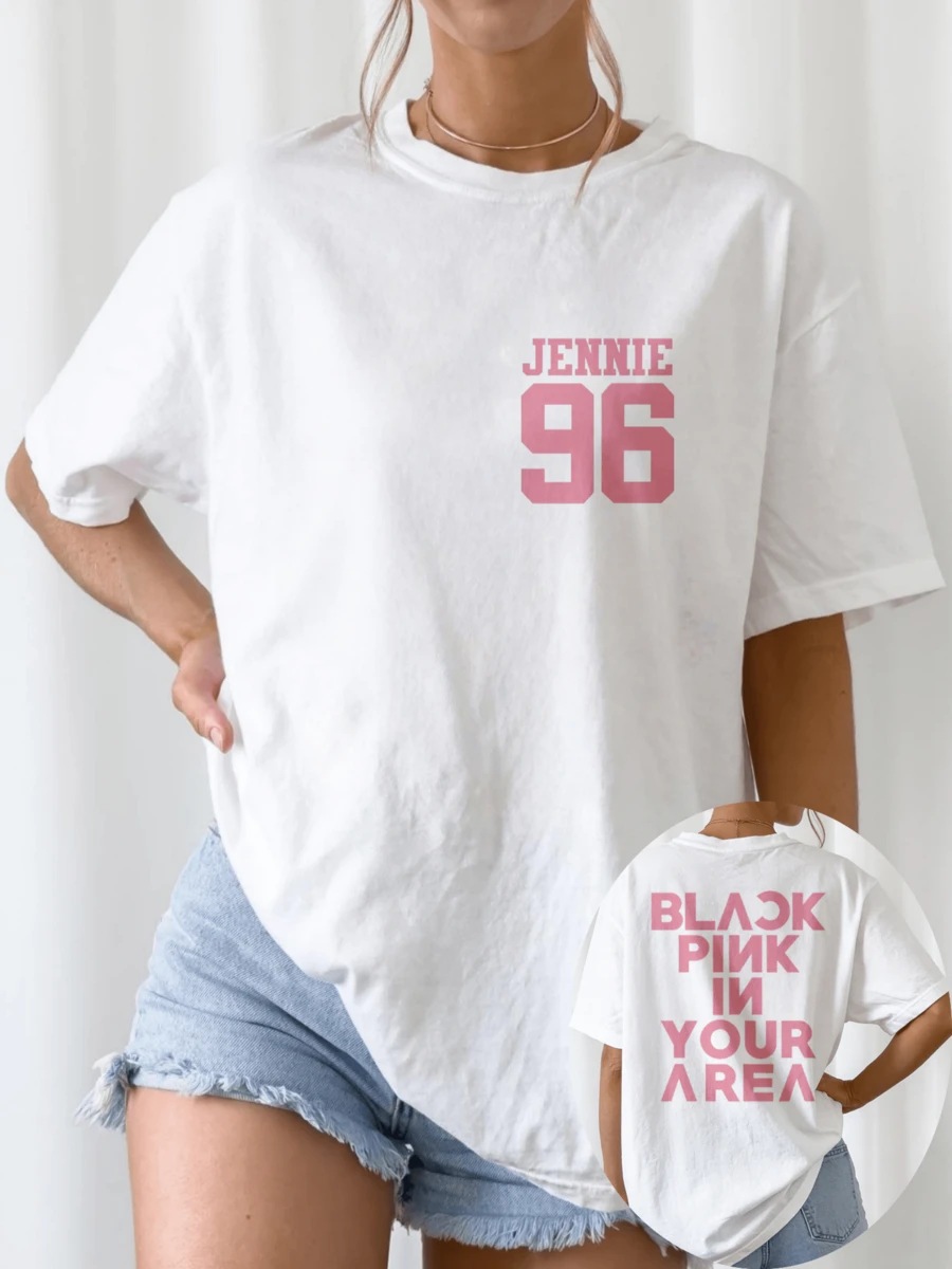 S Jennie 96 Pink Varsity Number Front In Your Area Text Back Double Sided K-Pop White T-Shirt - 白色 - 查看 1
