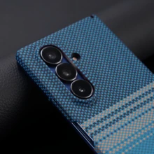 適用於 Galaxy ZFold4/Fold5/Fold6/Fold7/Fold8/Fold8Ultra 無前蓋手機殼 保護殼 半蓋設計 無前蓋 鉸鏈保護 碳纖維紋理 對比色設計 Dream 系列 磁吸手機殼 - 藍色 - 查看 3