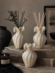 1pc Wabi-Sabi Style Spotted Cream Ribbed Reed Diffuser Bottle, Lotus Leaf Wavy Rim Design, Minimalist Dried Flower Fragrance Vessel, Neutral Color Living Room Desktop Aesthetic Decor Gift - Spiral Aroma Bottle - View 2