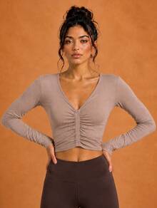 Never me Women's Knitted Long Sleeve Cropped T-Shirt With Ruched Chest, Elastic Comfortable Casual Daily Workout Yoga Top - Dusty Pink - View 4