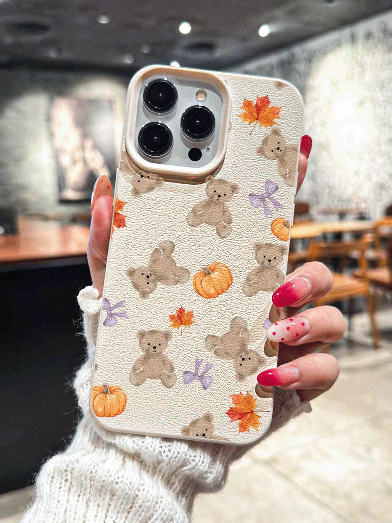 Casing Ponsel TPU Tahan Guncangan Motif , Daun Maple, Pita, dan Beruang, Kompatibel dengan 17 Pro Max/16 Pro Max/11/12/13/14/15/16/XR/13 Pro Max dan Ponsel Apple Lainnya - Krem - View 1