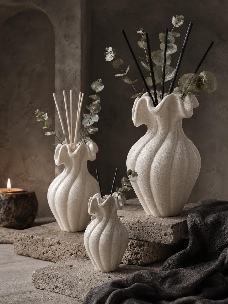 1pc Wabi-Sabi Style Spotted Cream Ribbed Reed Diffuser Bottle, Lotus Leaf Wavy Rim Design, Minimalist Dried Flower Fragrance Vessel, Neutral Color Living Room Desktop Aesthetic Decor Gift - Spiral Aroma Bottle - View 1