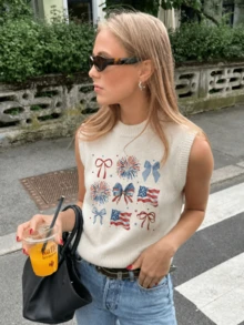 Off-White Rundhals Strickweste Damen Frühling Herbst Neu Schleifen Muster Ärmelloser Pullover Weste Layering Top Damen Sommer Weltmeisterschaft Amerikanische Flagge Muster - Weiss - Übersicht 2