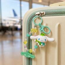 MINISO Sanrio Cinnamoroll 薄荷綠花朵串珠腕帶鑰匙圈，可愛角色迷你公仔包飾吊飾，附亮片珠飾手鍊、綠色夾扣掛鉤與角色吊牌，背包錢包配件，返校禮物 - 樣式 4 - 查看 5