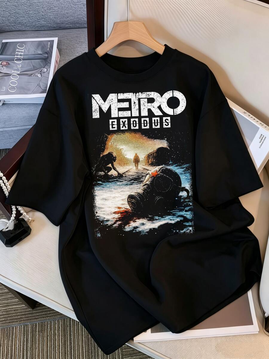 Vintage-T-Shirt mit Grafikprint des Filmplakats von "Metro Exodus" und der Gasmaske "Red Star" für Damen und Herren, Retro-Stil, Horror-Ruinen-Flair, Y2K, Kurzarm. - Schwarz - Übersicht 1