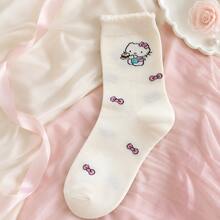 MINISO Sanrio Hello Kitty Calcetines de Cuello Redondo con Patrón de Pastel, Detalle de Volantes, Patrón de Lazo Rosa, Esencial para Regreso a la Escuela - Estilo 4 - Ver 2