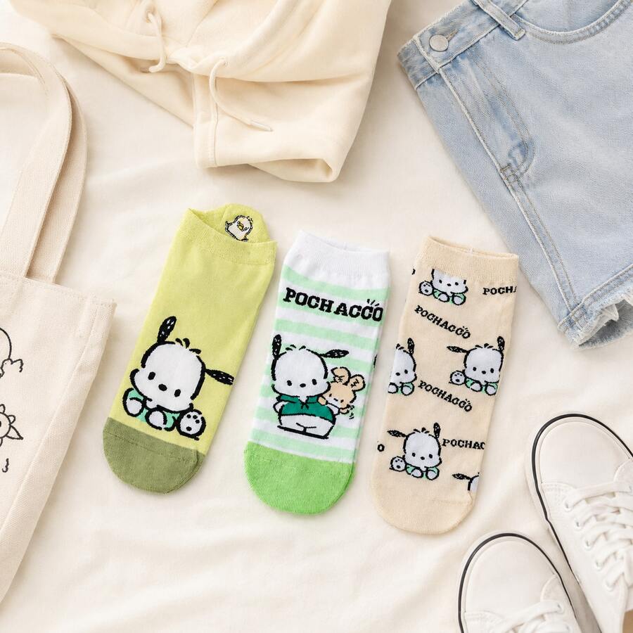 3雙 MINISO Sanrio Pochacco 卡通短襪系列,優質棉針織低筒襪,綠色與米色可愛角色襪,舒適休閒足部配件,適合搭配運動鞋、樂福鞋和帆布鞋 - 36-43 - 查看 1