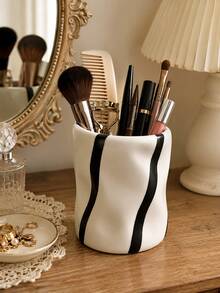Asymmetrical Pleated Makeup Brush Holder Vertical Striped Cosmetic Storage Cup Red Blue Black Stripes Vintage Farmhouse Style Vanity Desktop Cute Decor Gift - Striped Corrugated Storage - View 8