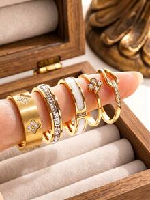 5pcs 18k Gold Plated Exquisite Luxury Sparkling Ring Set, Stainless Steel Jewelry Set, Multiple Sizes Available, Solves Your Size Anxiety, Waterproof, Wear-Resistant, Hypoallergenic, Suitable For Women's Daily Wear, Party, Gift, Vacation, Fashion Jewelry - Yellow Gold - View 3