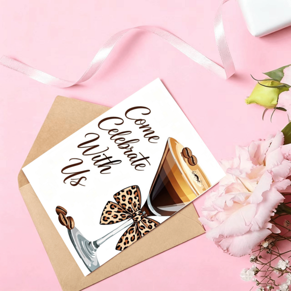 1 pieza Tarjeta de invitación para fiesta de Espresso Martini con estampado de leopardo y lazo, con sobre de papel kraft, interior en blanco, estampado de cóctel de café, adecuada para suministros de fiesta de cumpleaños de niña