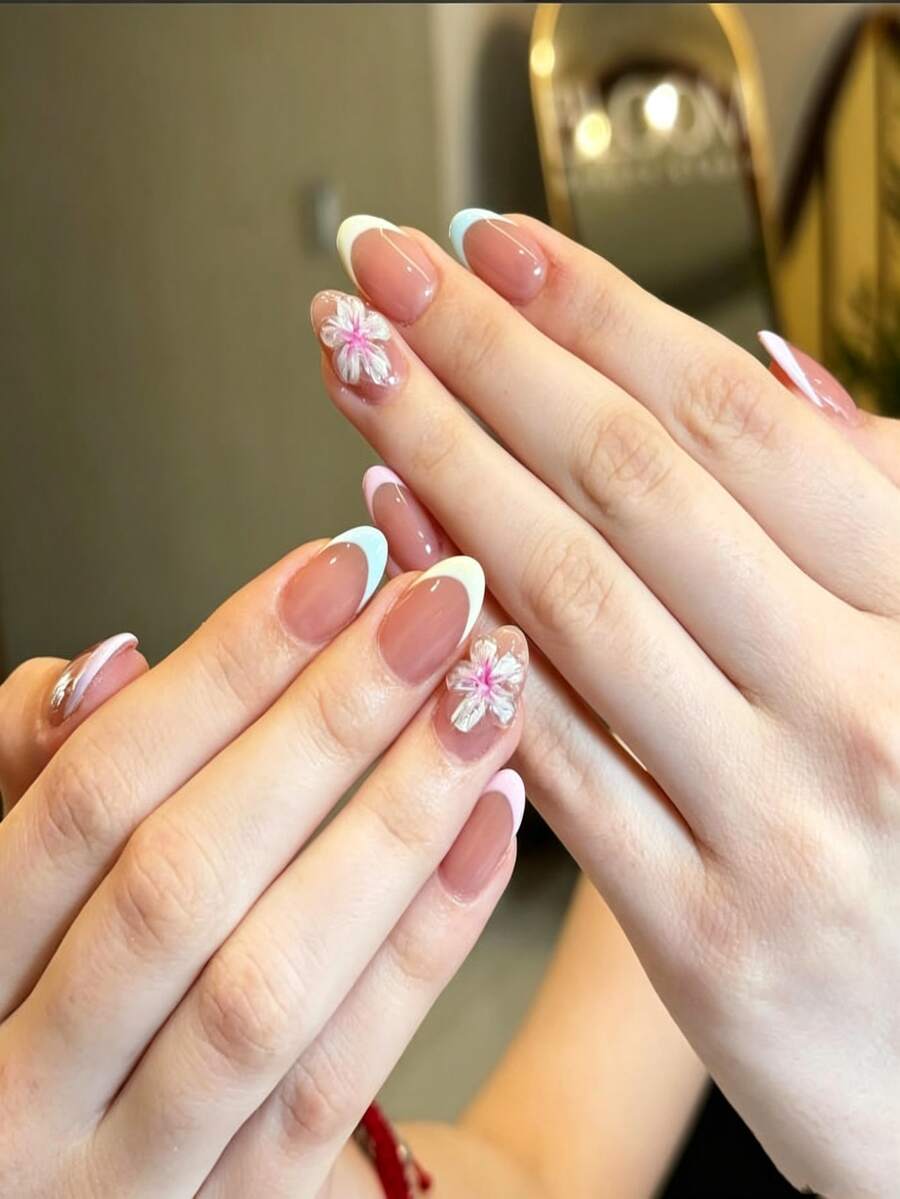 30片短杏仁形穿戴甲 法式粉色花朵設計 全包覆人造假指甲套組 附果凍膠和指甲锉 適合聚會、節慶與日常使用 - 彩色 - 查看 1