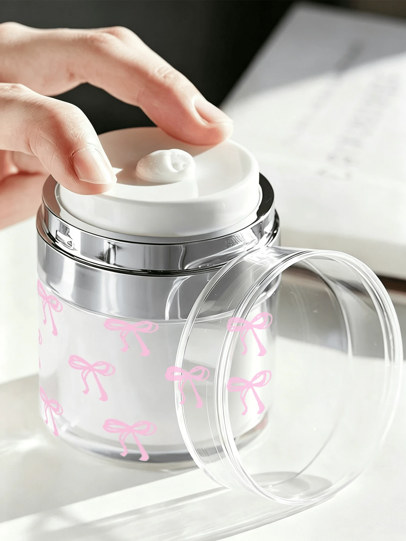 Bow Pattern Refillable Empty Cosmetic Jars With Lids, Travel Toiletry Containers, Cosmetic Moisturizer Sample Containers, Suitable For Face Cream, Lotion, Cosmetics, Ointment, Face Mask, Travel Essentials, Fitness, Study (Empty Bottle Only) - Multicolor - View 1