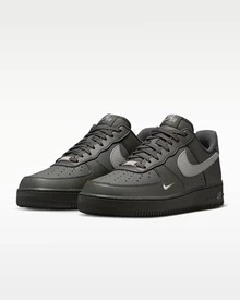 Sepatu Sneakers Nike Air Force 1 '07 Pria IV5732-001 - Hitam - View 2