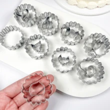 9pcs Halloween Cookie Cutter Set, Reusable Stainless Steel, Pumpkin Bat Ghost Linzer Molds, Smooth Edges, For Home DIY Baking - View 4