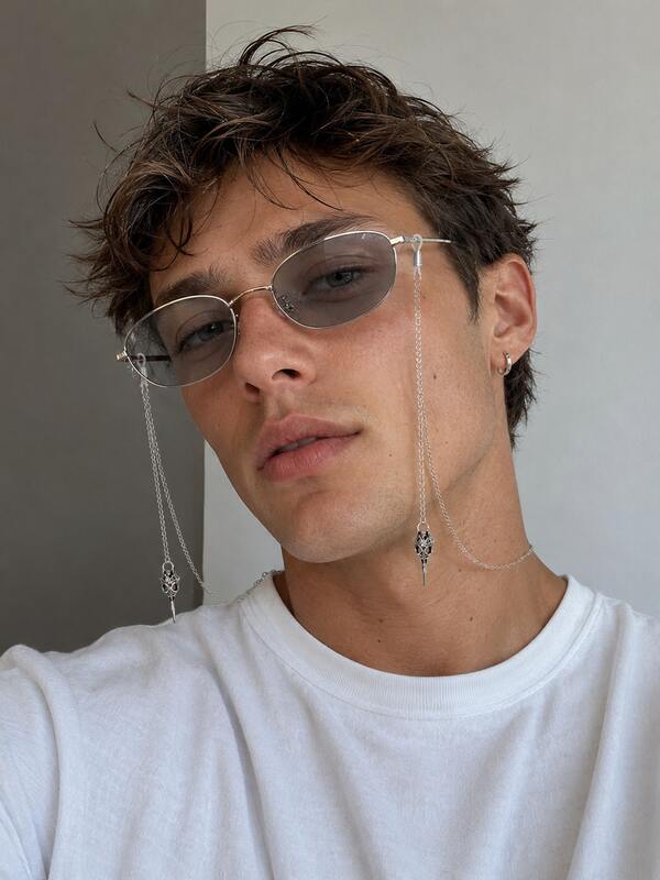 1pc Punk Style Silver Pointed Bird Skull Pendant Glasses Chain, Men's Fashion Glasses Chain Retro Metal Chain Eyewear Necklace, Y2K Personalized Accessory Suitable For Street Photography, Travel, Music Festival, Party Looks