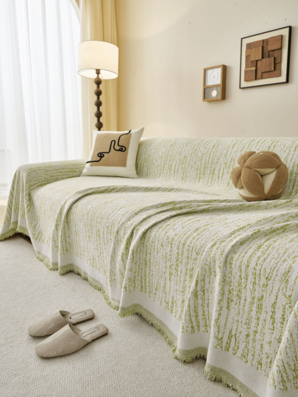 Sarung Sofa Minimalis Hijau dengan Sentuhan Sejuk, Ramah Hewan Peliharaan, Lembut Saat Disentuh, Desain Rumbai Klasik, Anti Selip, Tahan Noda, Tahan Gores, Dapat Dicuci dengan Mesin, Cocok untuk Sofa 1/2/3/4 Dudukan, Dekorasi Rumah, Dekorasi Ruang Tamu
