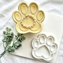 1 Soft Clay Jewelry Dish Mold, Suitable For Beginners And Artists, Clover, Cat Paw, Lotus Leaf, Shell Shaped Jewelry Dish And Coaster Mold For Polymer Clay, Polymer Clay Tools, Suitable For Earrings, Pendants, Holiday Craft Accessories, Durable Plastic Mold, Soft Clay Jewelry DIY Tools - White - View 3