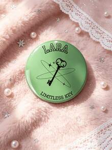 1個/6個 4.4cm/1.73in KATSEYE 成員姓名與Logo徽章，亮片背景Logo徽章包含 Sophia、Yoonchae、Megan、Daniela、Manon 和 Lara，復古風格衣物包包背包裝飾胸針，送給 KATSEYE 粉絲的完美禮物 - 彩色 - 查看 7
