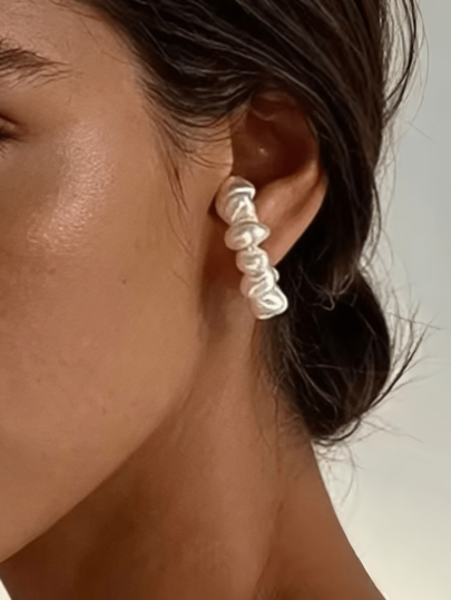 1pc French Vintage Asymmetrical Pearl Hoop Ear Clip