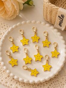 1/10/20/30pcs Smiling Face Star Shaped Keychains, Bulk Party Favors Mini Pendants, Birthday Holiday Event Universal Small Gifts, Creative Decorative Charms, Suitable For Colleagues Friends Back To School Celebration - Multicolor - View 3