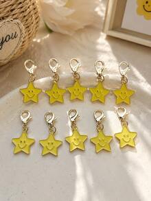 1/10/20/30pcs Smiling Face Star Shaped Keychains, Bulk Party Favors Mini Pendants, Birthday Holiday Event Universal Small Gifts, Creative Decorative Charms, Suitable For Colleagues Friends Back To School Celebration - Multicolor - View 2