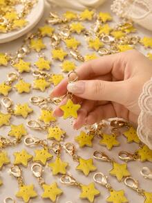 1/10/20/30pcs Smiling Face Star Keychain Pendant, Multi-Occasion Small Holiday Gift, Suitable For Mother's Day, Father's Day, Easter, Thanksgiving, St. Patrick's Day, Exquisite Birthday Gift For Colleagues And Friends, Back To School, Halloween, Halloween Decoration - Star - View 1