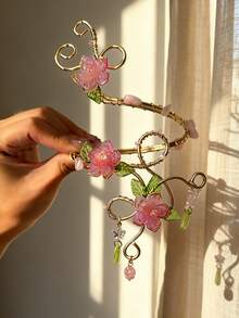 Bracelet de bras Fairycore à fleurs, manchette de bras supérieur en fil doré avec fleurs roses, papillon et goutte de cristal pour femmes, bijoux bohèmes de plage - jaune doré - Voir 2