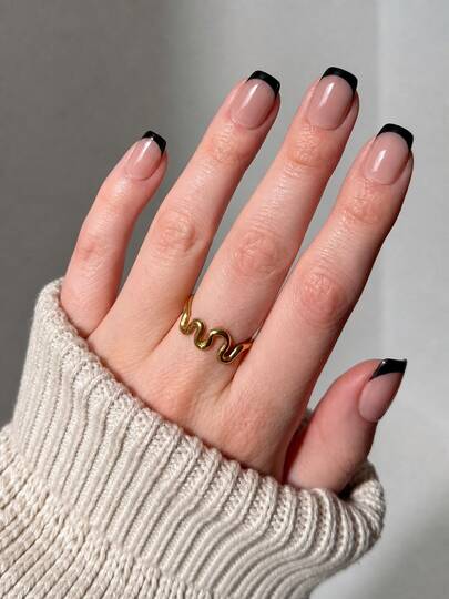 24pcs Short Square Press-On Nail, Slim Black French Tip Decoration Design Transparent Nude Pink Base Press On Nails Nail Delicate Minimalist Thin Edge Pattern Design Acrylic Fake Nail Set, Nails Suitable For Woman Girl Daily Work