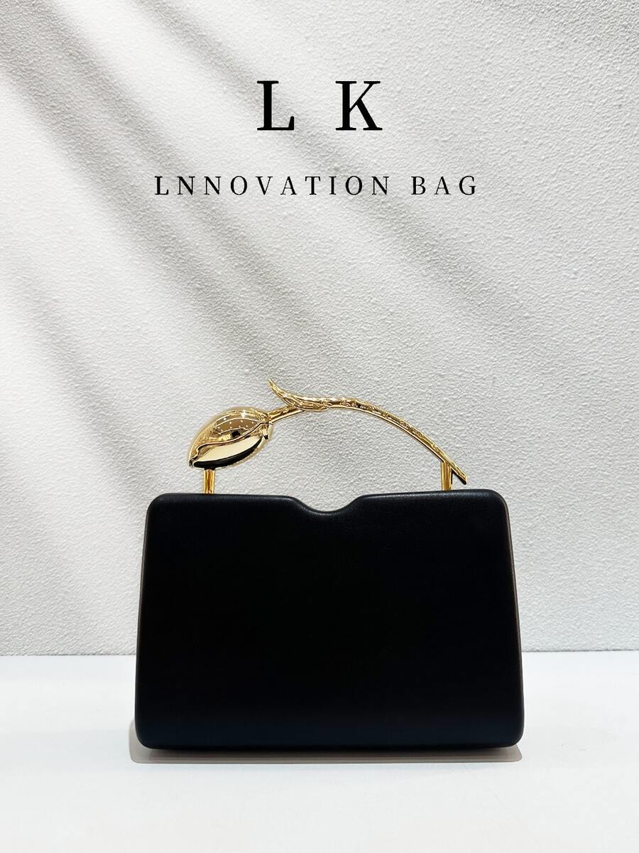 1 Peça Bolsa de Noite Feminina Retangular Minimalista de Couro PU Preto Fosco, Alça de Metal com Flor de Tulipa Dourada 3D, Clutch Rígida de Luxo Elegante Formal Transversal, Adequada para Casamento, Festa, Baile de Formatura, Jantar de Aniversário e Looks Noturnos - Multicolorido - Visão 1