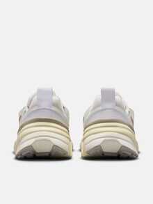 Women's W NIKE V2K RUN Casual Sports Shoes, Low-Top, FD0736-112 - White - View 3