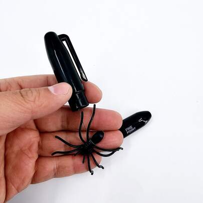 1/3/6pcs Prank Marker Pens With Pull-Out Realistic Spider, Practical Permanent Marker For Daily Writing, Realistic Black Spider Surprise Toy, Funny Halloween Party Gag Prop, Creative Toy Gift For Teen Friends, Suitable For Prank Games And Activities
