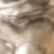 متعدد الألوان