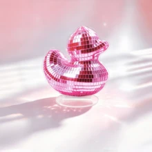 1pc Mirror Mosaic Duck Disco Ball Decor, Pink Mirror Disco Rubber Duck Desktop Ornament, Reflective Mosaic Duck Photo Prop, Atmosphere Photography Decoration, Creative Soft Decor For Living Room Bedroom Desktop, Cute Niche Holiday Gift Craft - 1PC - View 6