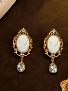 Anting-anting Embossed Prancis Dua Warna Abu-abu & Putih, Desain Tetesan Air Mata Berlian Imitasi Berlapis, Hadiah Perhiasan Liburan untuk Wanita - Putih - View 4
