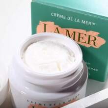 La Mer Classic Moisturizing Cream Miracle Repair Cream Travel Mini Size 7ml / 0.24oz - 7ml - View 2