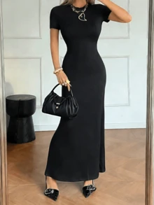 Vestido de mujer de Navidad 2025 | Elegante vestido largo de fiesta para invierno | Vestido largo de cola de sirena ajustado con cuello redondo en tono negro y dorado vintage | Perfecto para Nochevieja, citas festivas, cenas formales de verano - Negro - Ver 1