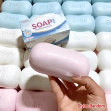 1 pezzo Giocattolo anti-stress in sapone con lettera in rilievo, gadget fidget super morbido a lenta ripresa, colore pastello casuale, omaggio per fanmeet, collezionabile per hobby fandom, accessorio da scrivania, ornamento abbinato per scambio di photocard - Multicolore - Visualizzare 6