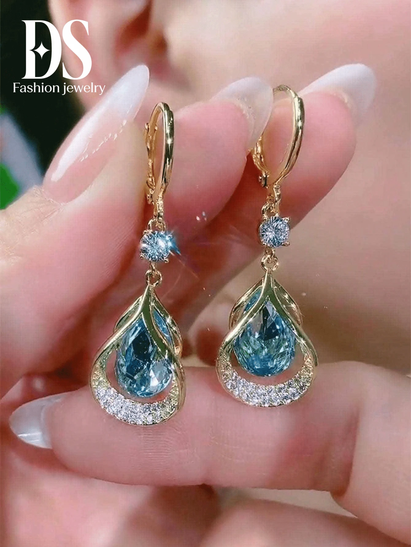 1 Pair Fashion Crystal Rhinestone Geometric Glass Waterdrop Pendant Earrings, Elegant & Glamorous Clip-On Earrings For Women, Suitable For Casual Everyday Wear