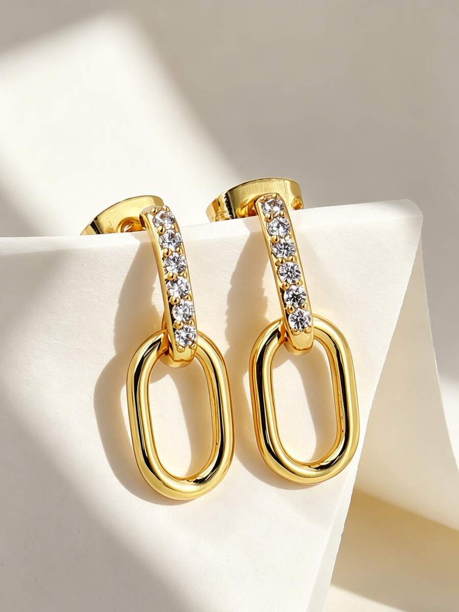 Charm-In Pendientes colgantes de eslabón de clip de papel con pavé de CZ en latón chapado en oro de 18K, delicados pendientes colgantes de óvalo enlazado para mujeres, joyería minimalista para uso diario y trabajo - Dorado - Ver 1