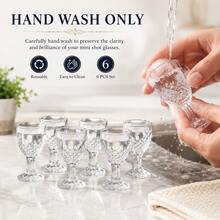 6个/套小型烈酒杯，只需手洗，可重复使用，隔热，无铅玻璃，防漏，圆形，适合家庭使用 - 非常适合圣诞节、万圣节、复活节和感恩节。这款10毫升雪花杯小巧精致，宛如口袋大小的艺术品。万圣节礼物 - 10ml飛雪杯[6隻] - 查看 5