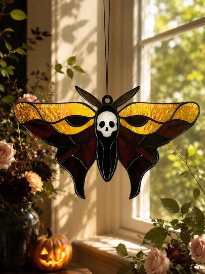 1pc Halloween Skull Moth Hanging Decor, Death Moth Window Hanging Tag, Skull Butterfly Decoration, Gothic Style Insect Pendant, Black & Orange Moth Wall Hanging, Halloween Window Suncatcher, Moth Shaped Door Hanging Ornament, Skull Pattern Decorative Plaque