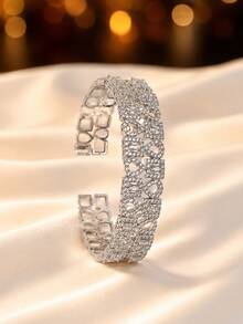 1pc Court Style Hollow Geometric Exquisite Women's Wide Bracelet, Square & Water Drop Intertwined Design, Elegant Bridal Gift, Noble Elegant Hand Accessory - Bracelet - View 9