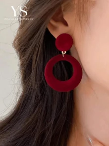 1pair Autumn And Winter Plush Velvet Red Wine Color Geometric Circle Earrings, Women Daily Wear - Burgundy - View 1