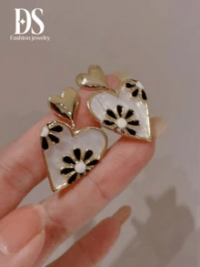 1 Pair Heart Shape Black & White Ombre Dangle Earrings, Women's Daily / Business Wear Jewelry Valentines - Black and White - View 2