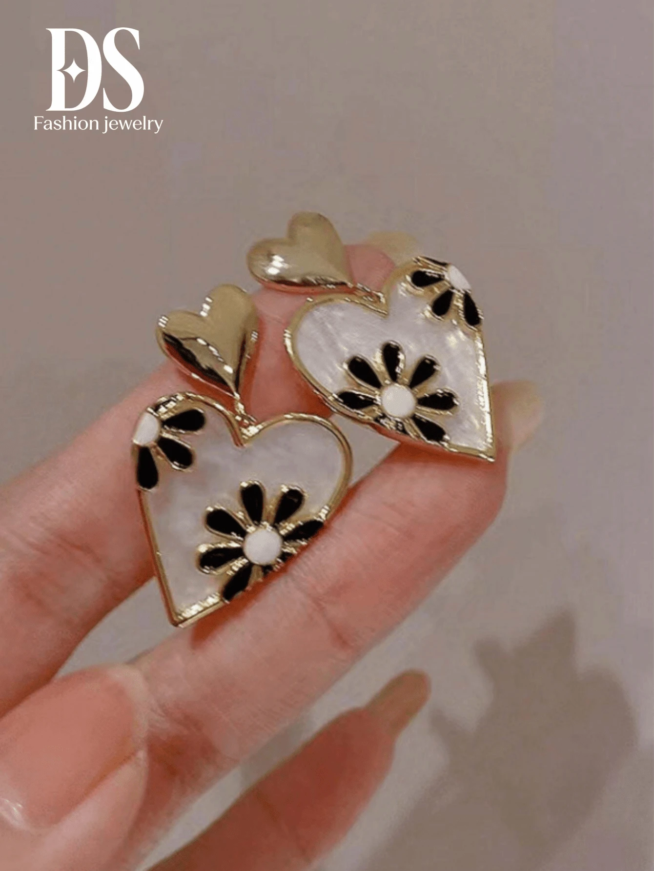 1 Pair Heart Shape Black & White Ombre Dangle Earrings, Women's Daily / Business Wear Jewelry Valentines