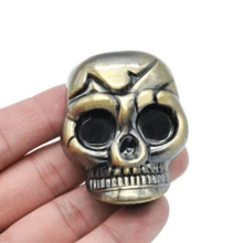 1pc 3D Cracked Skull Design Double Layer Grinder, Antique Brass Distressed Finish, Non-Slip Zinc Alloy, Niche Personalized Smoking Pipe Grinding Accessory - View 2